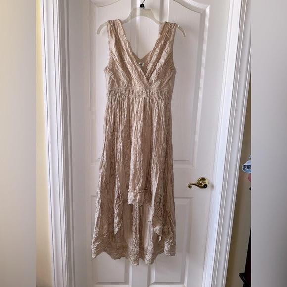 dressbarn Dresses & Skirts - Dressbarn Tan Bohemian High Low Tiered Lace Sundress Size 8